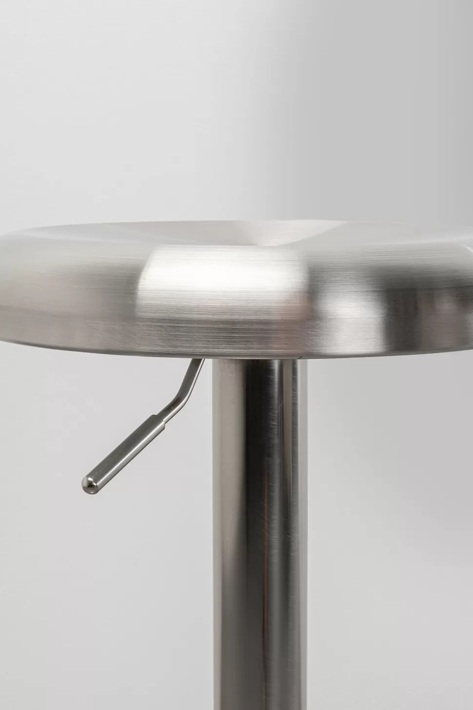 Hokery-KARE Design Hoker W Kolorze Srebrnym Z Regulacją Wysokości Okrągłe Siedzisko 60-82 Cm