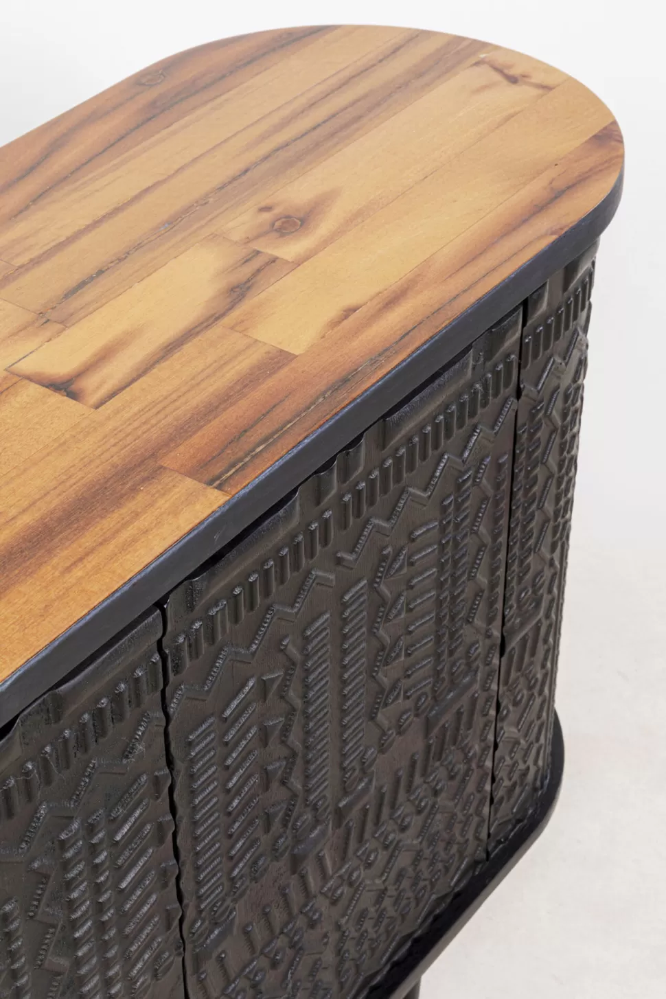 Komody-KARE Design Komoda 3-drzwiowa Boho Drewno Mango Czarne Blat Naturalny 160x75 Cm