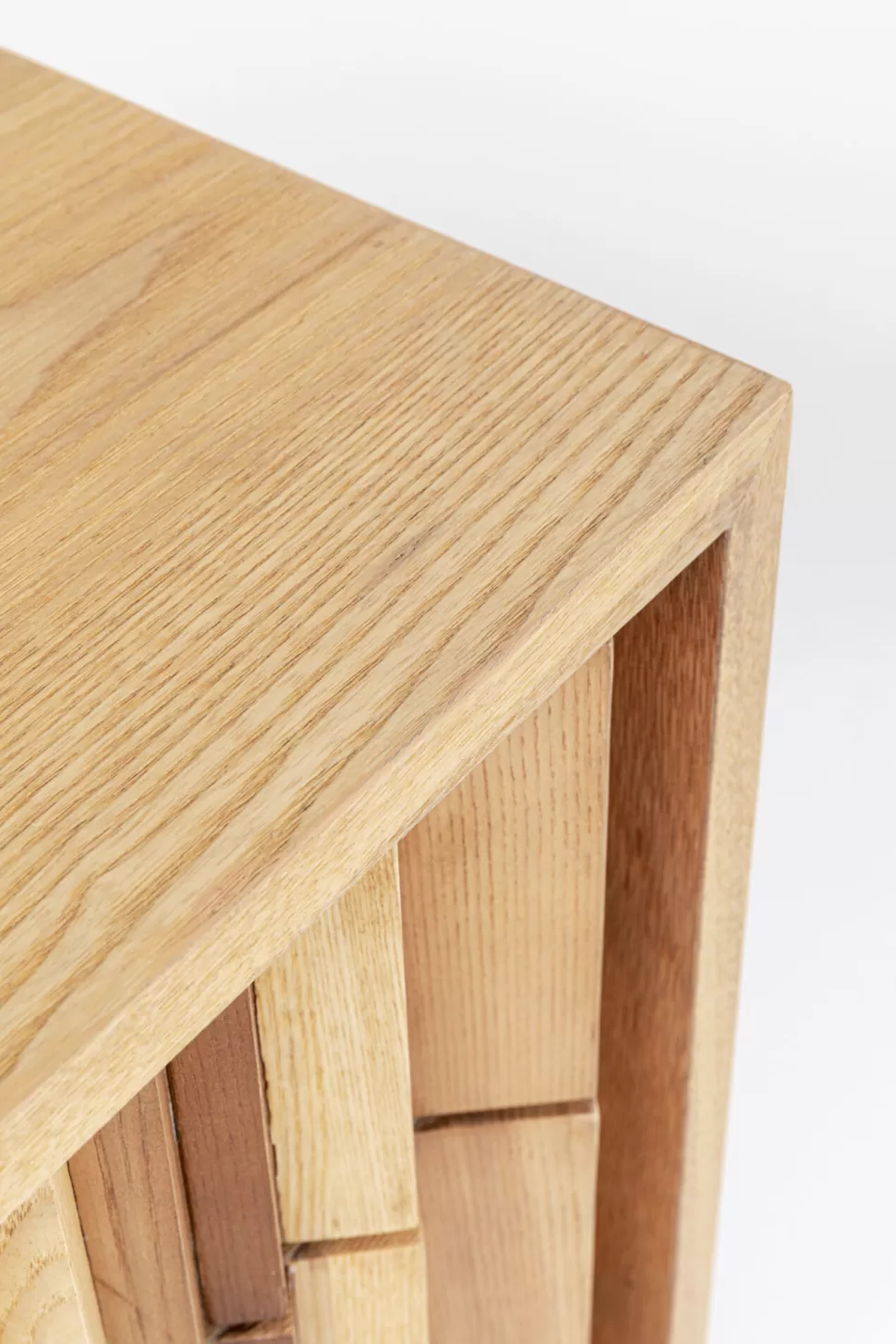 Komody-KARE Design Komoda Naturalna Z Szufladami I Drzwiami 186 Cm Podstawa Złota