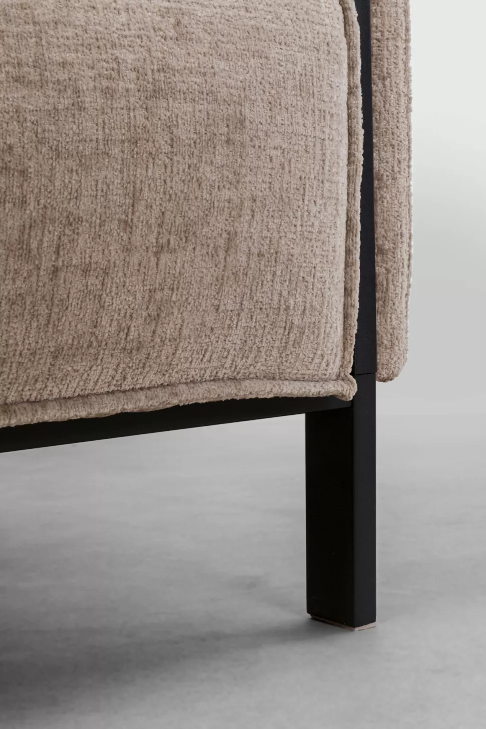 Sofy-KARE Design Sofa 3-os. Tapicerowana W Kolorze Szarym Nogi Stal Czarne 233 Cm