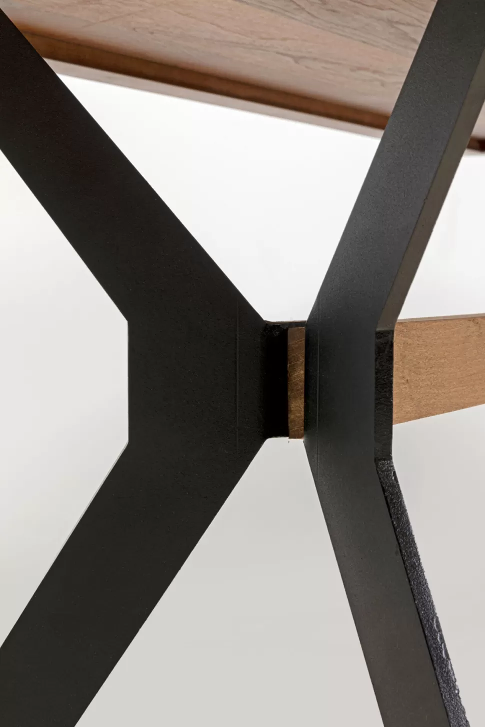 Stoły-KARE Design Stół Do Jadalni Blat Fornirowany Orzech Nogi Czarne Stalowe 200x90 Cm