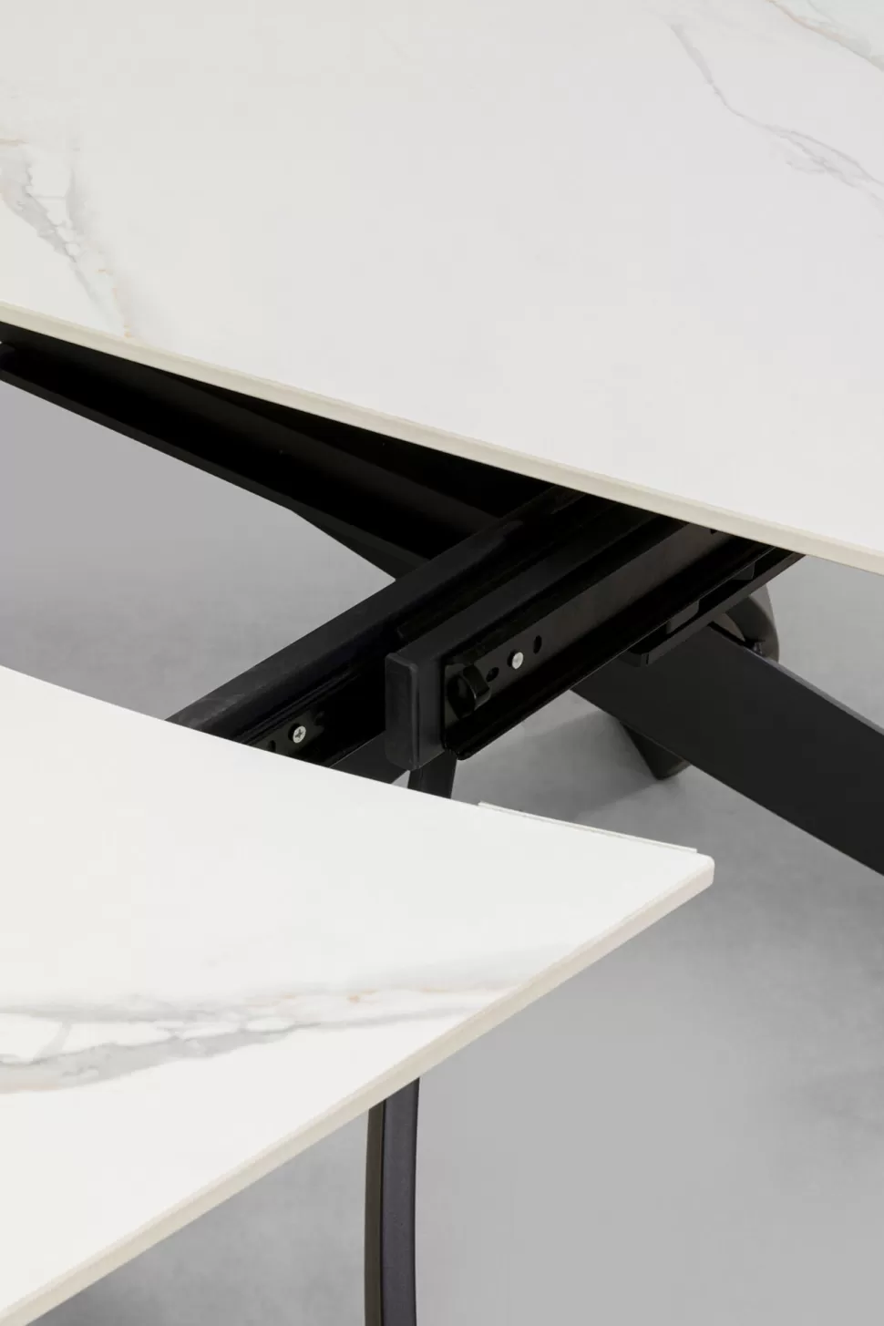 Stoły-KARE Design Stół Rozkładany Blat Ceramiczny Biały Podstawa Stal Czarna 120-180x90 Cm