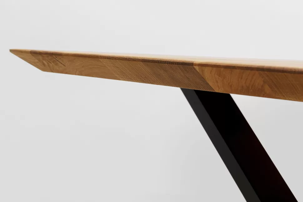 Stoły-KARE Design Stół Z Dębowym Blatem FSC Nogi Czarne Krzyżowe 180x90 Cm