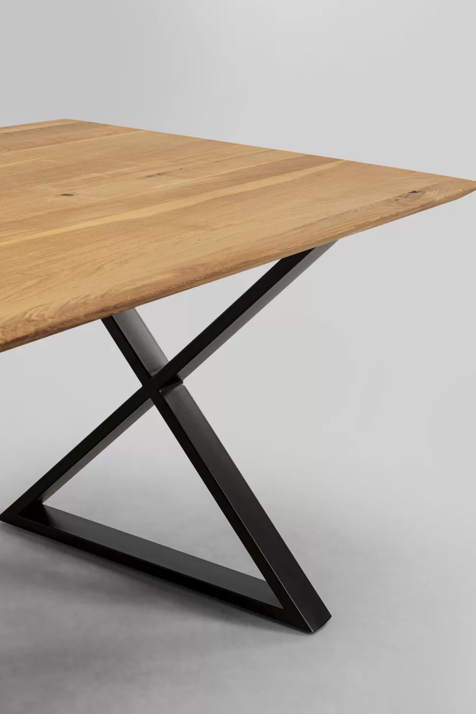 Stoły-KARE Design Stół Z Dębowym Blatem FSC Nogi Czarne Krzyżowe 180x90 Cm