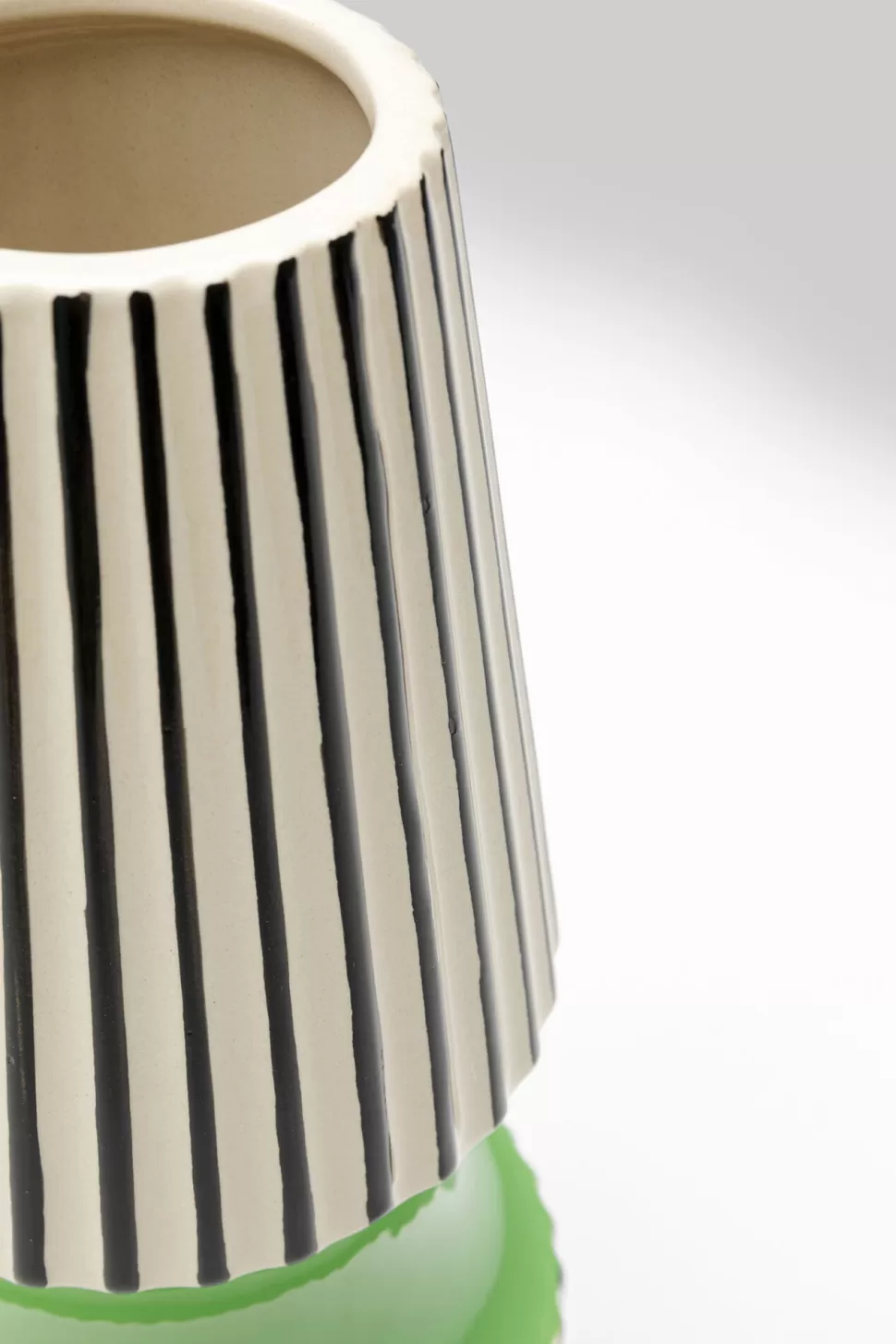 Wazony-KARE Design Wazon Do Salonu W Paski Zielony Detal Ø13x26 Cm Porcelana