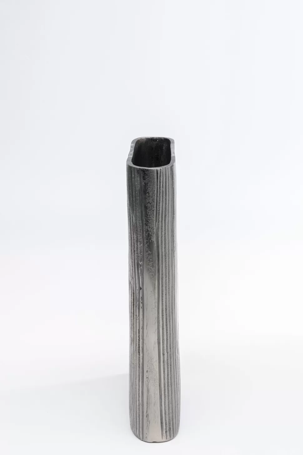 Wazony-KARE Design Wazon Gauri 22x35 Cm Aluminium Srebrny