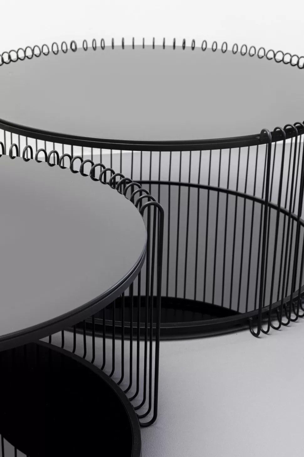Stoliki Kawowe-KARE Design Zestaw 2 Stolików Kawowych Czarnych Blaty I Półki Szklane Rama Stalowa